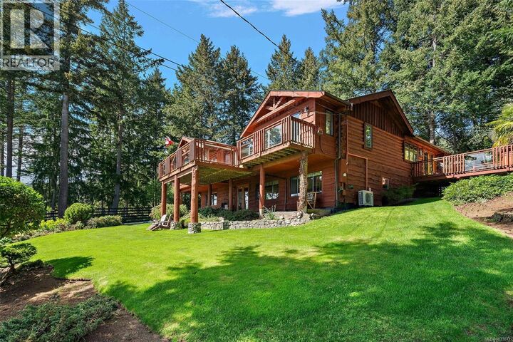 Property Photo: 539 Bayview Place BC V9L 5X7