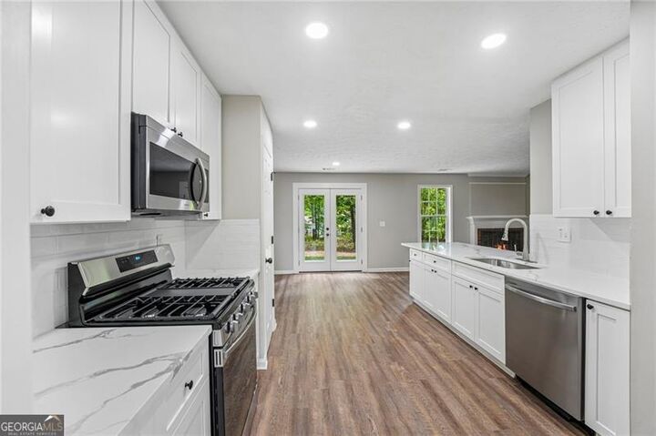 Property Photo: 3780 Wake Robin Way GA 30028