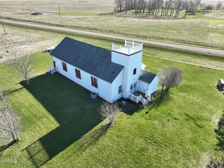 Property Photo:  9537 38th Avenue SE  ND 58413 