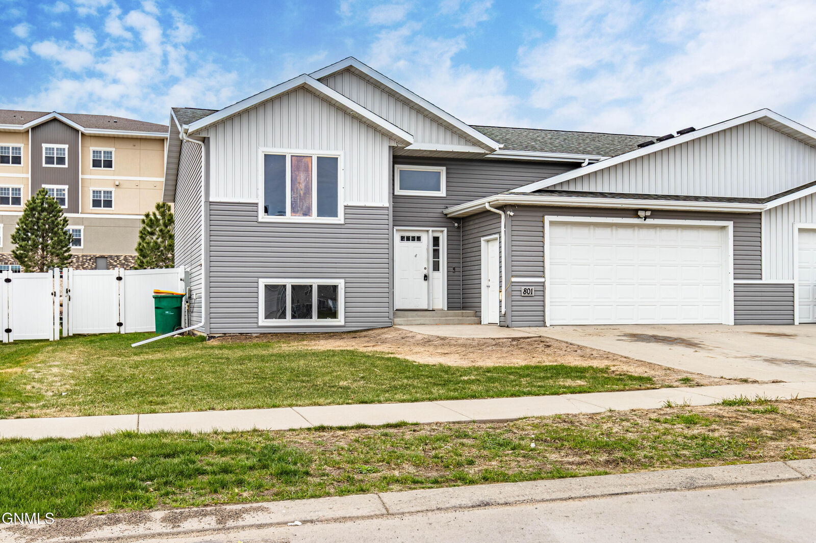 Property Photo:  801 Bremner Avenue  ND 58503 
