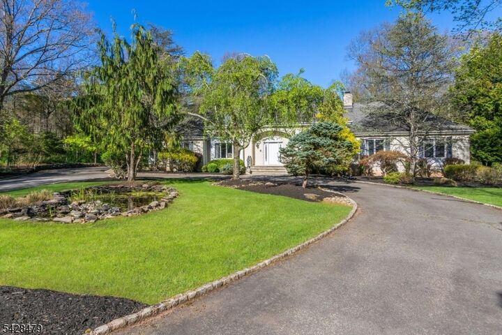 Property Photo:  55 Janelle Ct  NJ 07921 