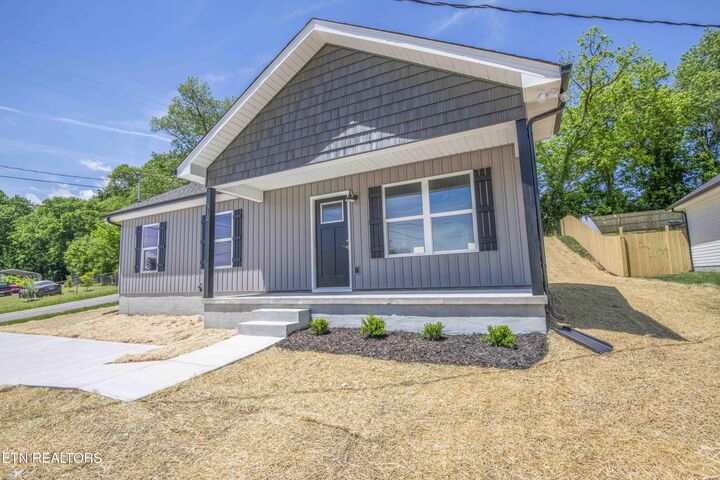 Property Photo:  912 McAdoo St  TN 37716 