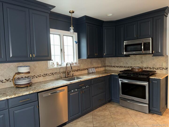 Property Photo:  37 Eimer Street  NY 10983 