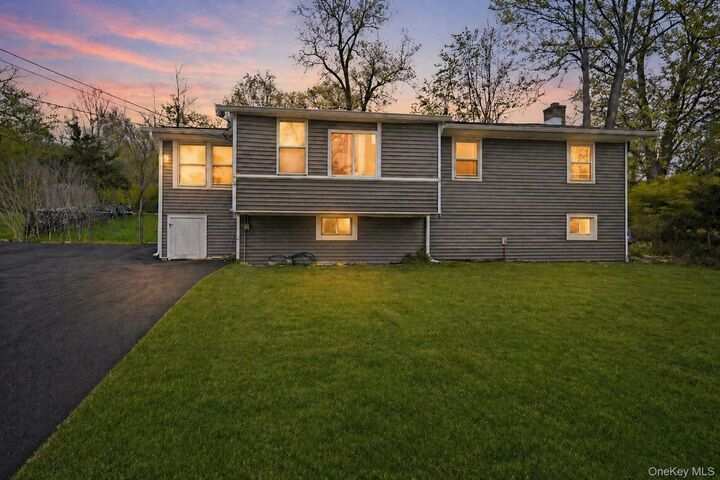 Property Photo: 19 Beverly Trail NY 10950