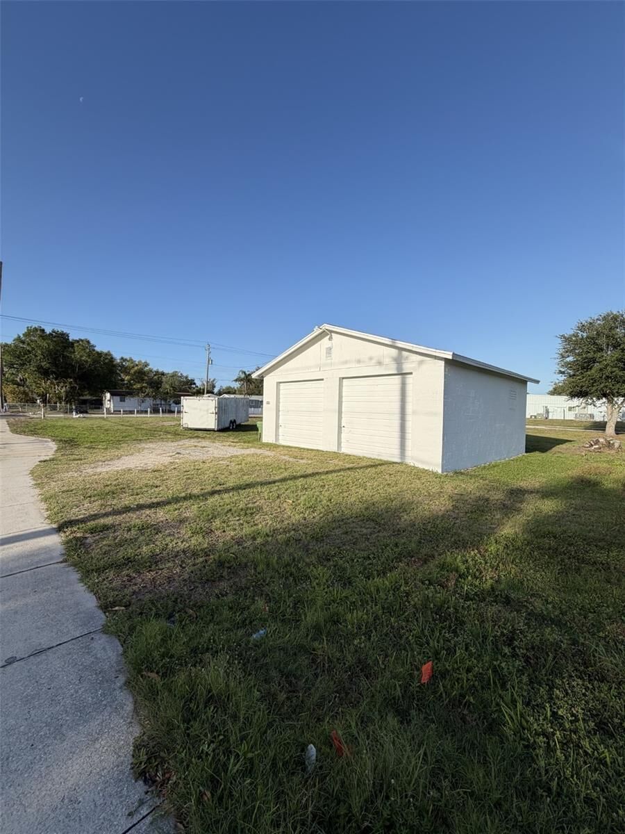 Property Photo:  2613 7th Avenue E  FL 34208 