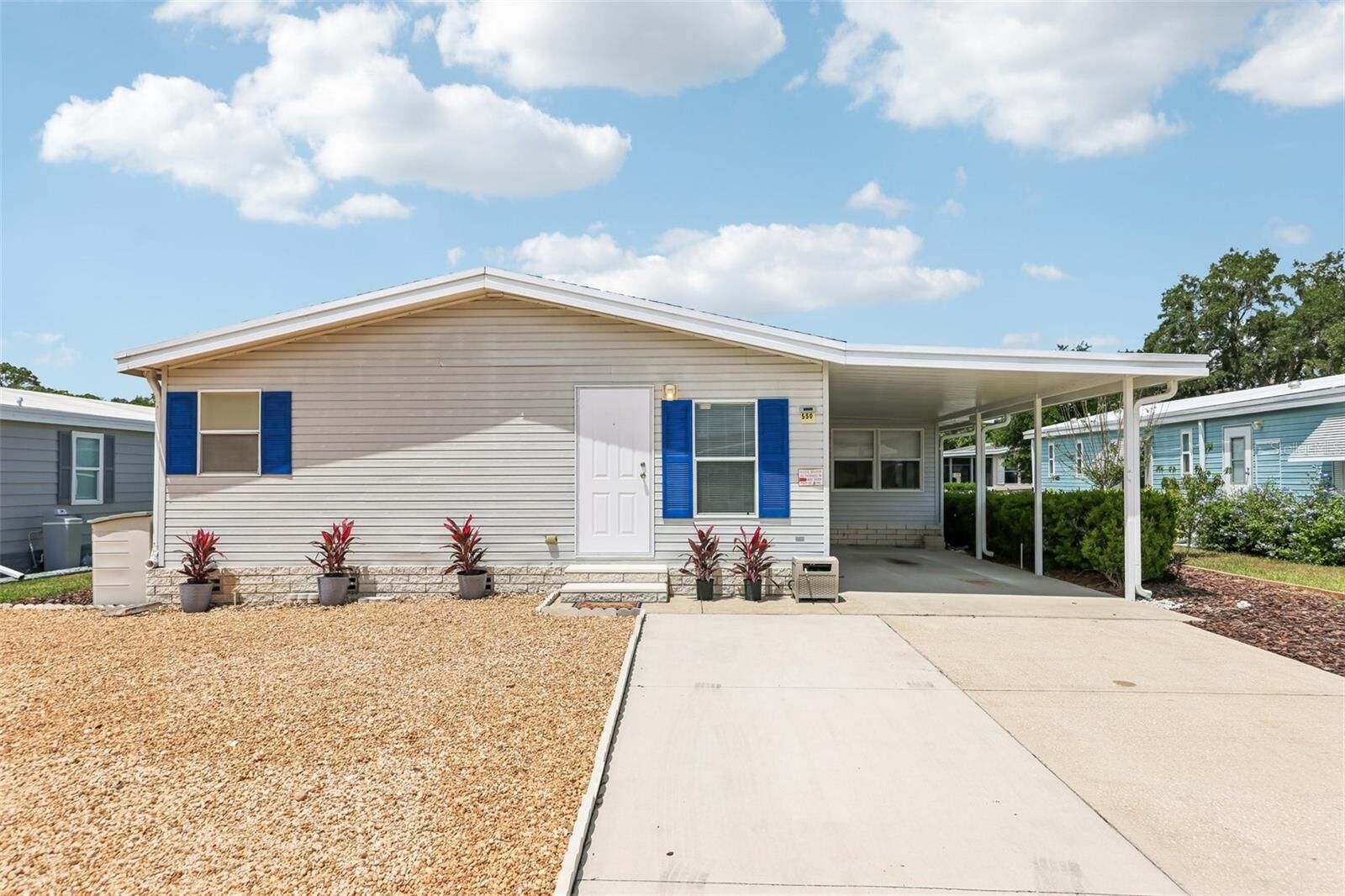 Property Photo:  550 Saint Johns Road  FL 32778 