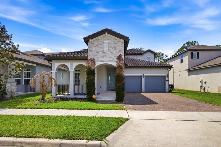 Property Photo: 12688 Salomon Cove Drive FL 34786