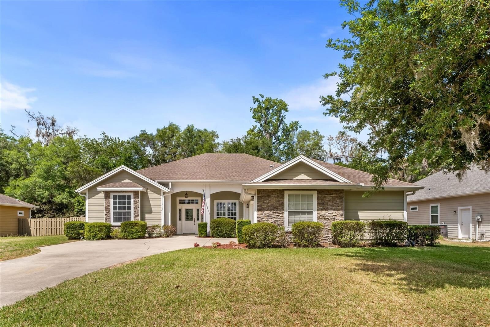 Property Photo:  3152 NW 144th Terrace  FL 32669 