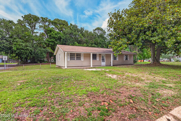 Property Photo:  329 Park Drive  MS 39531 