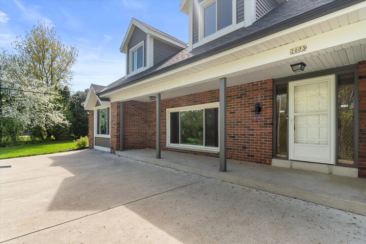 Property Photo:  2003 S Valley Spring Dr  WI 53151 