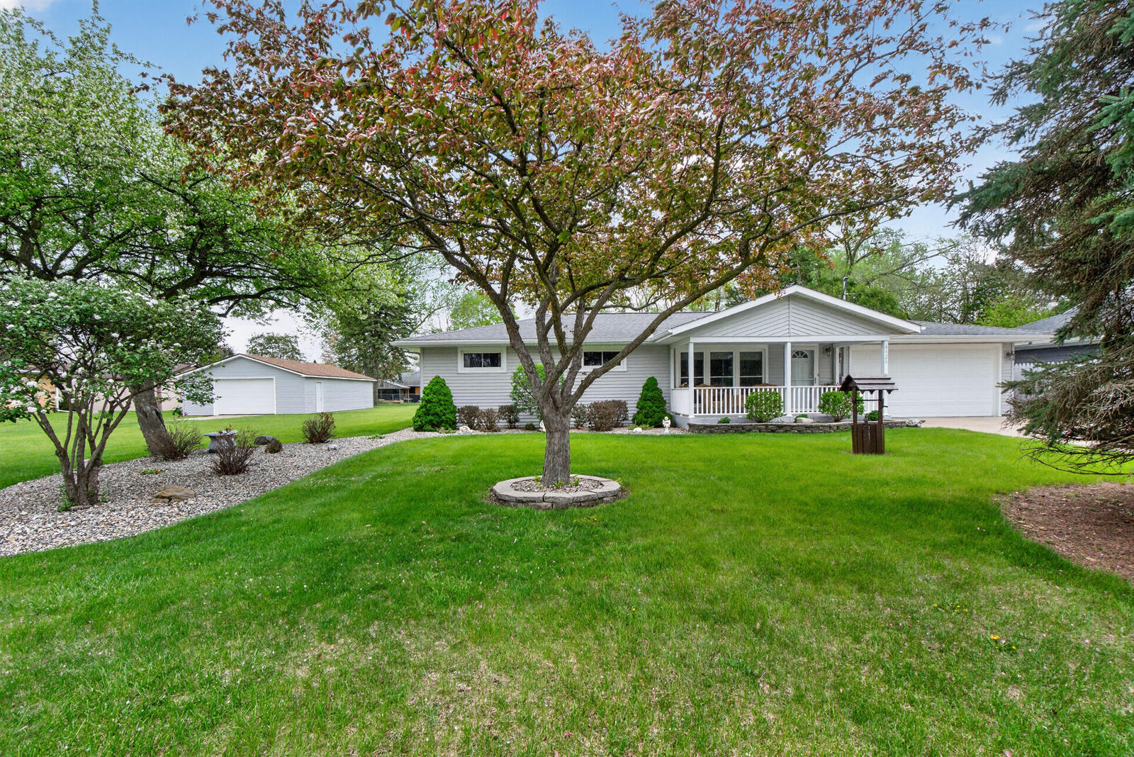Property Photo:  4929 Martha Drive  MI 49201 