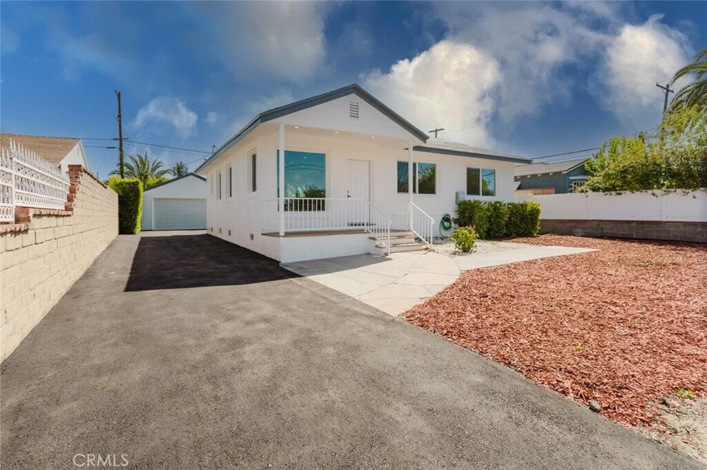 Property Photo: 10408 El Dorado Avenue CA 91331