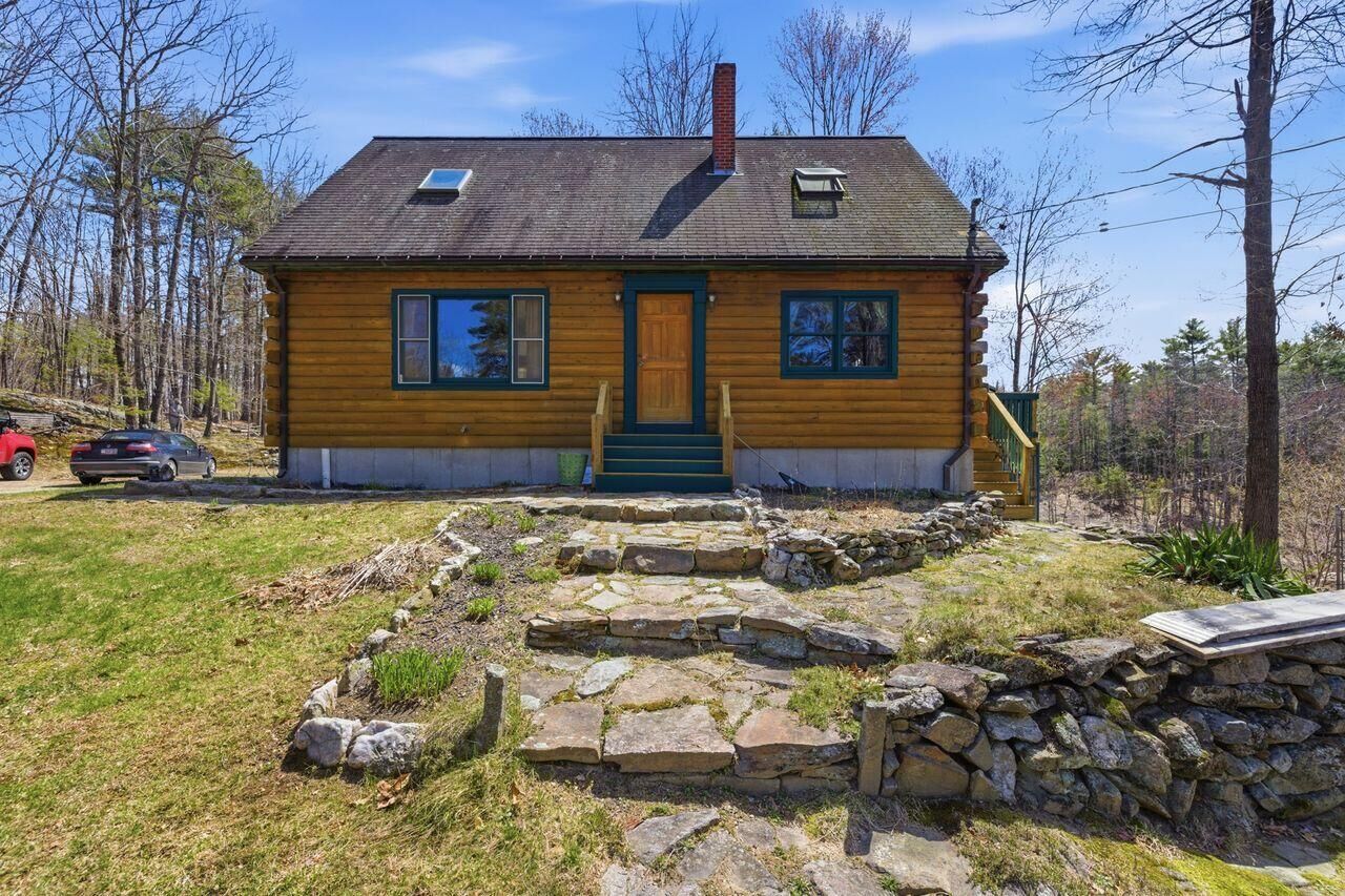 Property Photo:  122 Thyngs Mill Road  ME 04061 