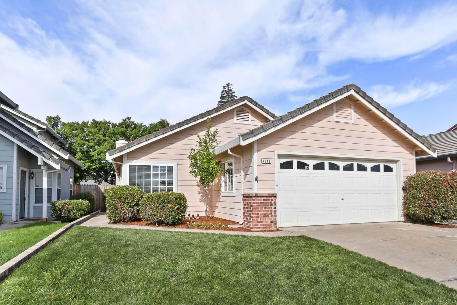 Property Photo:  8848 Gemwood Way  CA 95758 