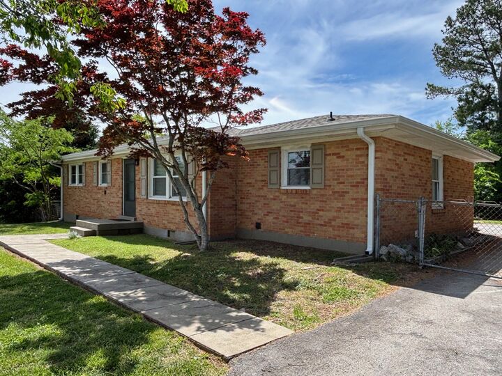 Property Photo:  850 Glendale Dr  TN 37043 