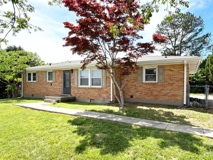 Property Photo: 850 Glendale Dr TN 37043