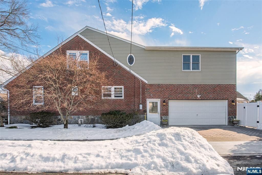 Property Photo:  930 Ramapo Avenue  NJ 07442 