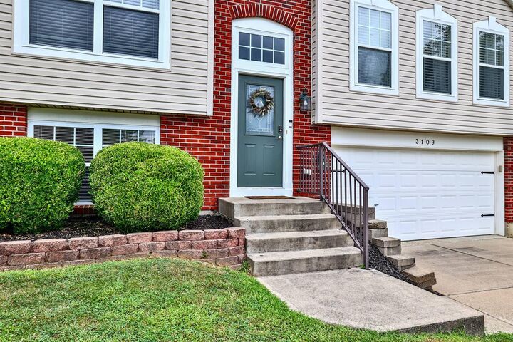 Property Photo:  3109 Bridle Run Drive  KY 41051 