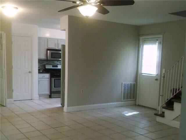 Property Photo:  5516 S Robertson Street A  LA 70115 