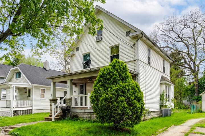 Property Photo:  1026 Collinwood Avenue  OH 44310 