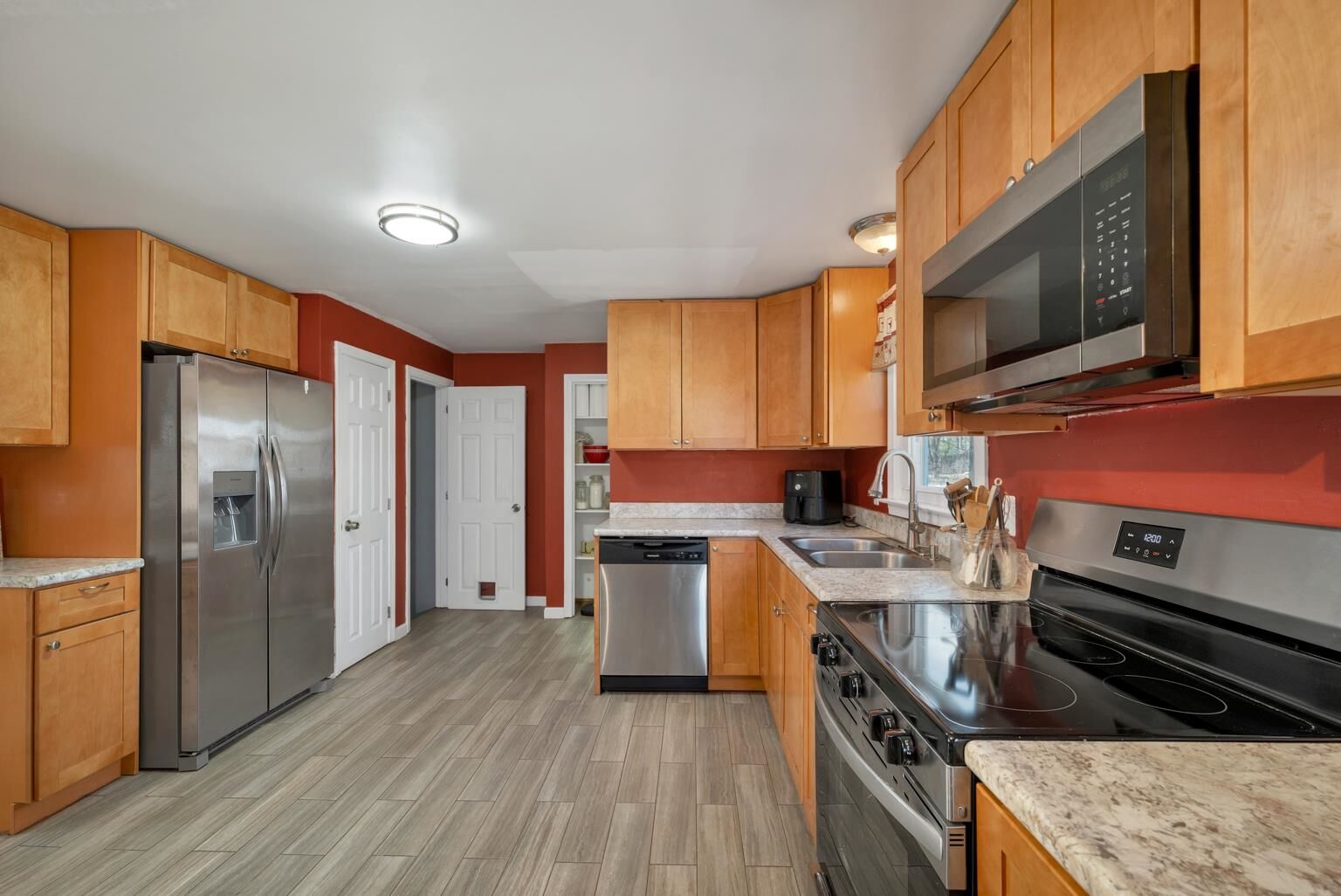 Property Photo:  52 Boulder Drive  NH 03053 