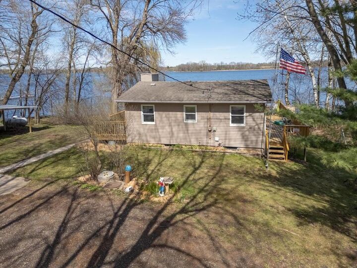 Property Photo:  46649 Cambridge Drive  MN 55080 