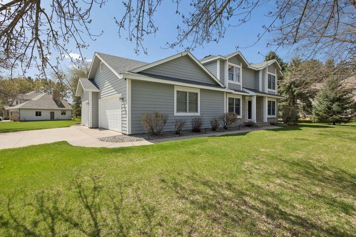 Property Photo:  2721 Meadowrose Boulevard  MN 56301 