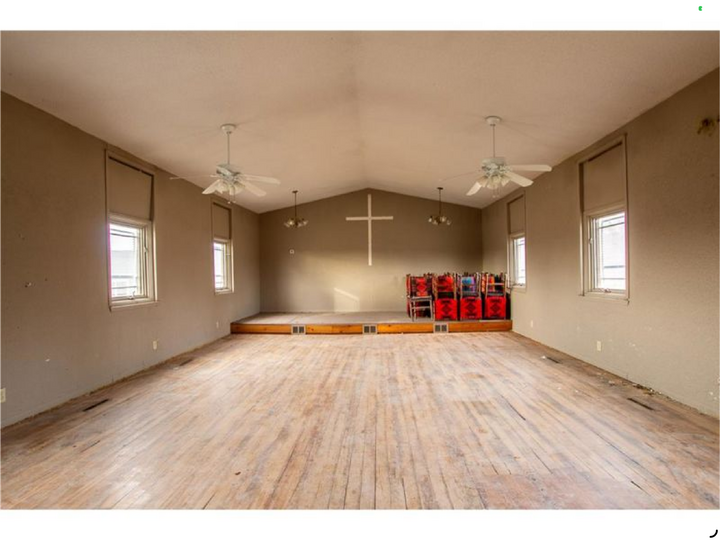 Property Photo:  335 2nd Street NE  MN 56633 