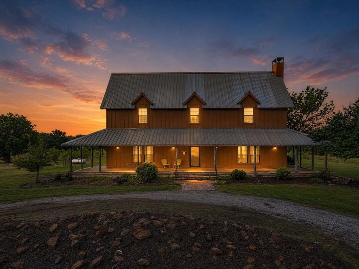 Property Photo:  750 Lyons Road  TX 75119 
