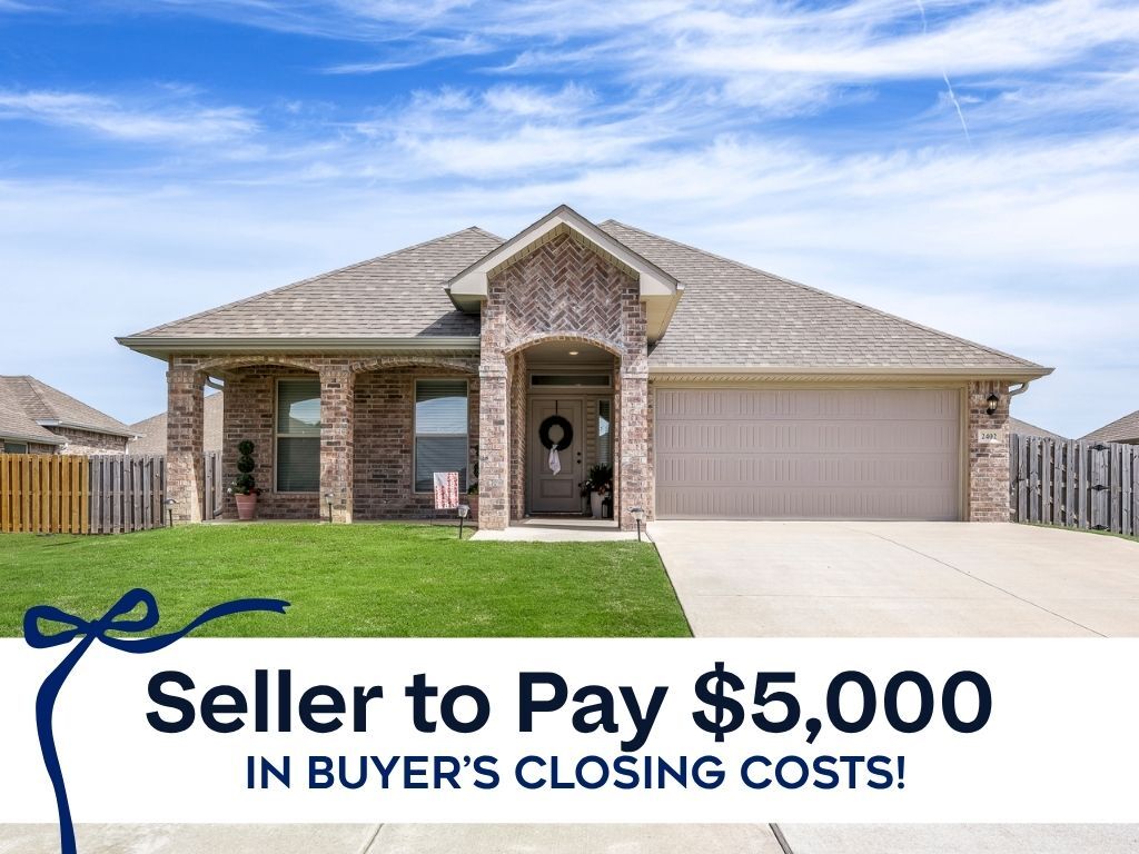 Property Photo:  2402 Armstrong Lane  AR 72751 