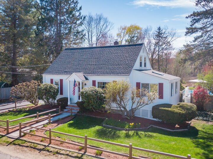 Property Photo:  6 North Street  MA 01887 