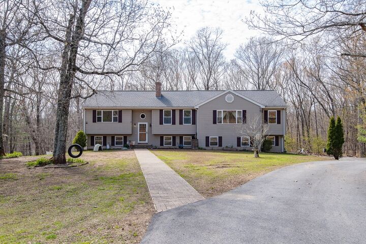 Property Photo:  1 Lorraine Ln  MA 01529 