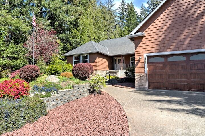 Property Photo:  1171 E Old Ranch Road  WA 98524 
