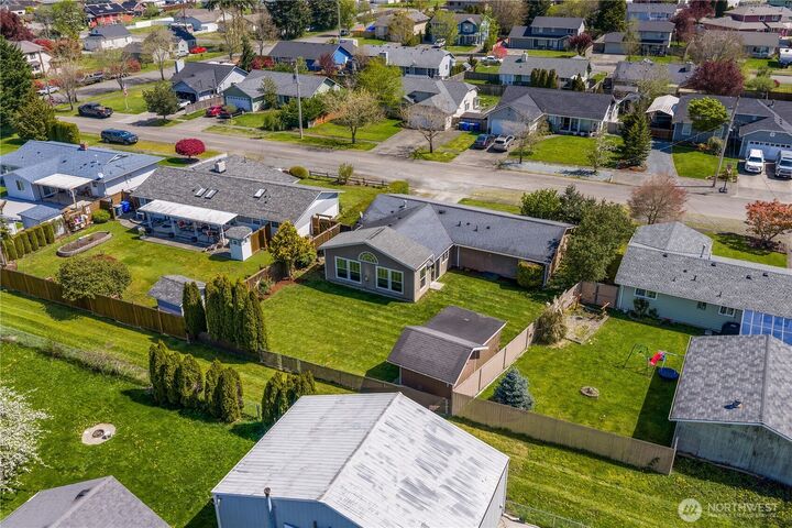 Property Photo:  247  S D St  WA 98321 