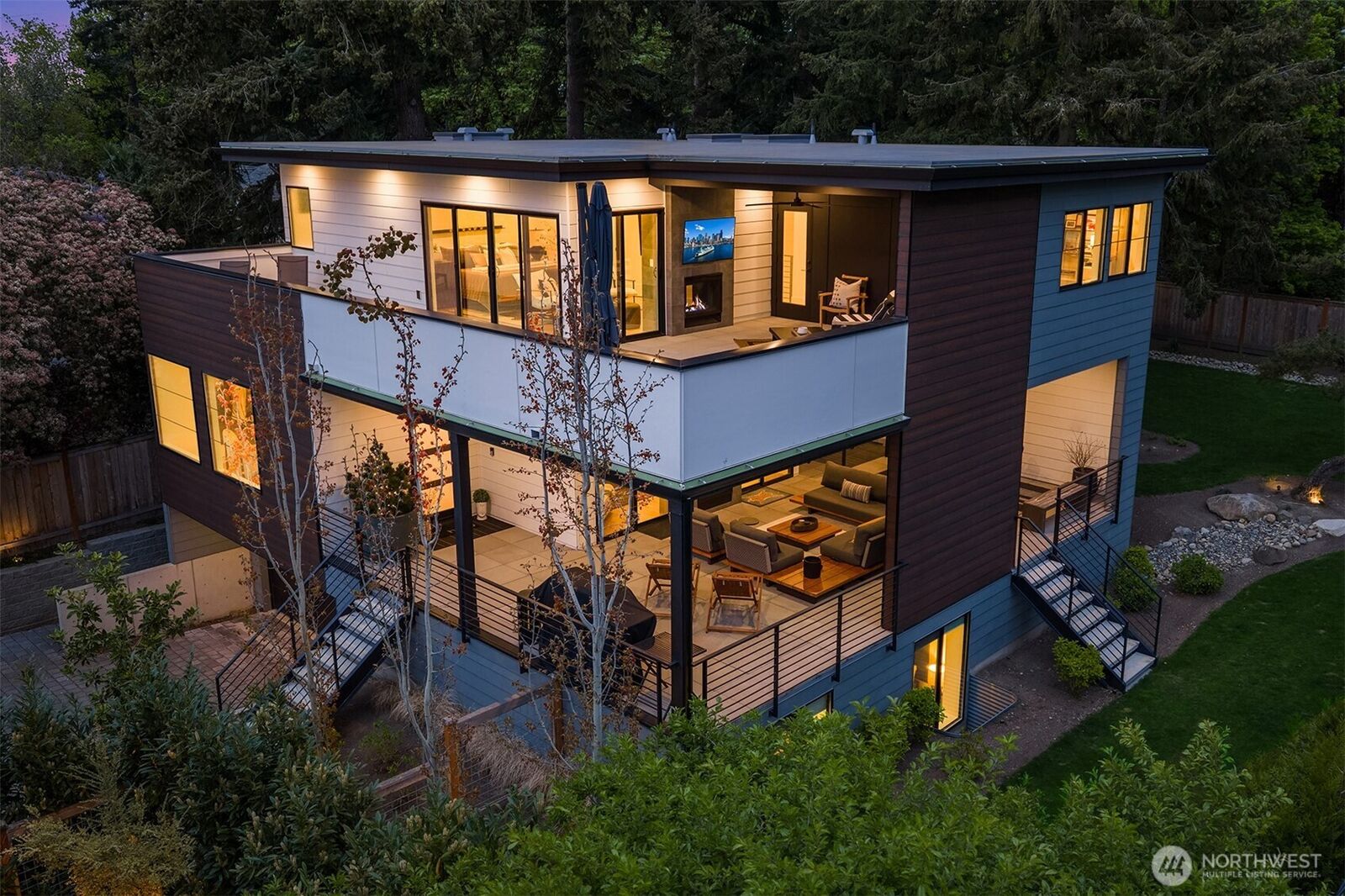 Property Photo:  7826  115th Place NE  WA 98033 