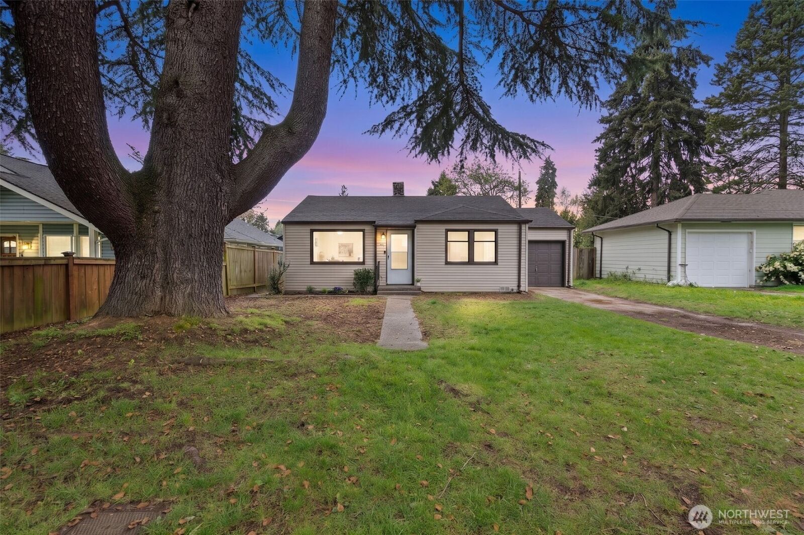 Property Photo:  9747  Evanston Ave  N  WA 98103 