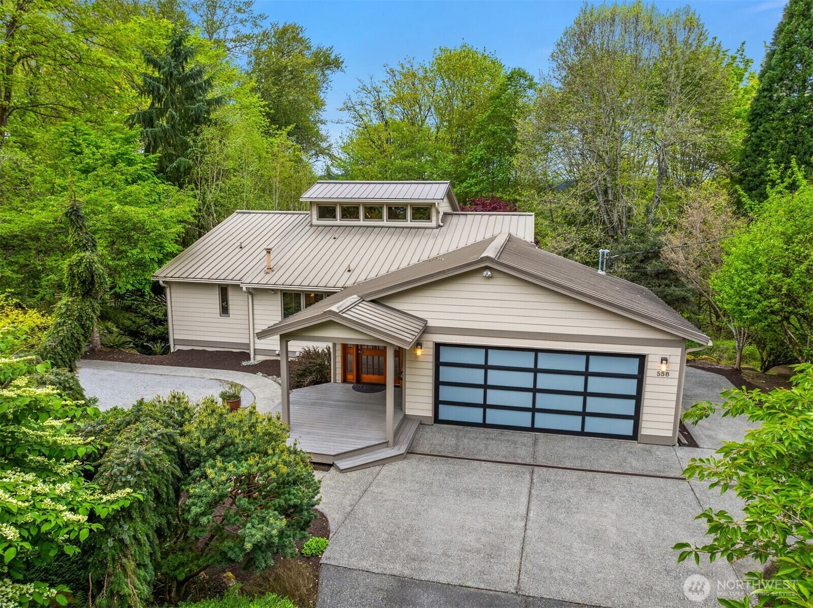 Property Photo:  558  20th Avenue  WA 98033 