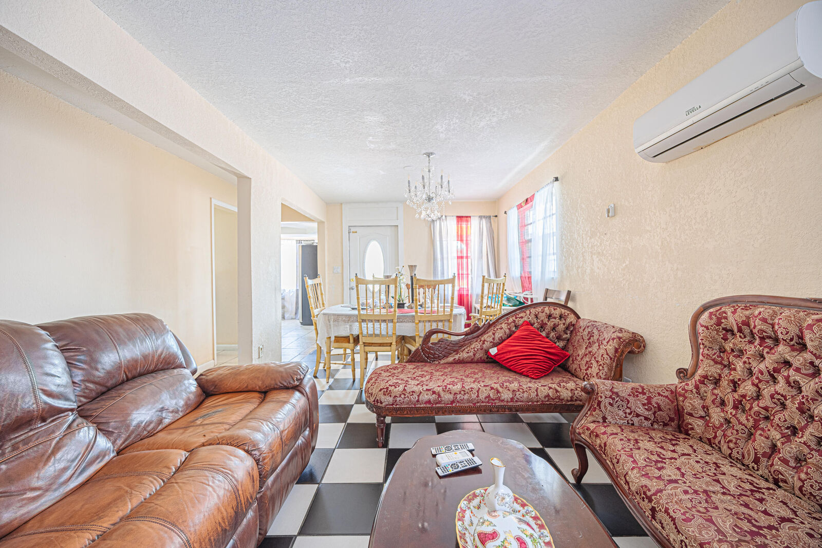 Property Photo:  1125 NW 27th Avenue  FL 33311 