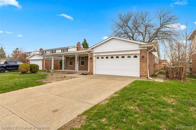 Property Photo:  12215 Manor Drive  MI 48195 