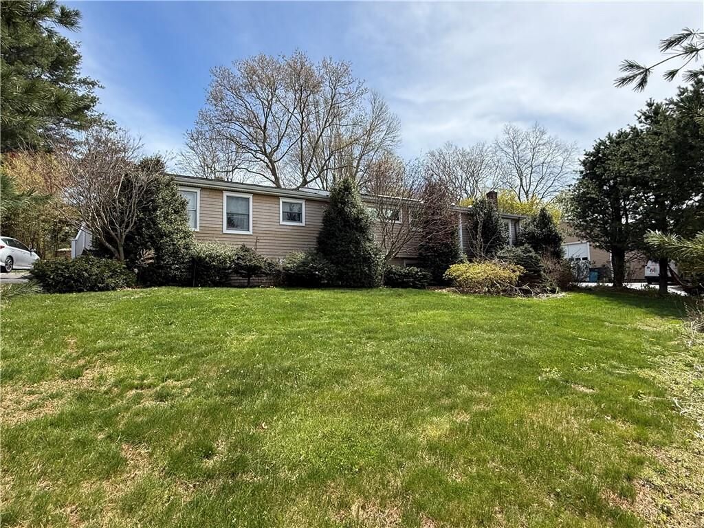 Property Photo:  1 Edgewood Avenue  RI 02804 