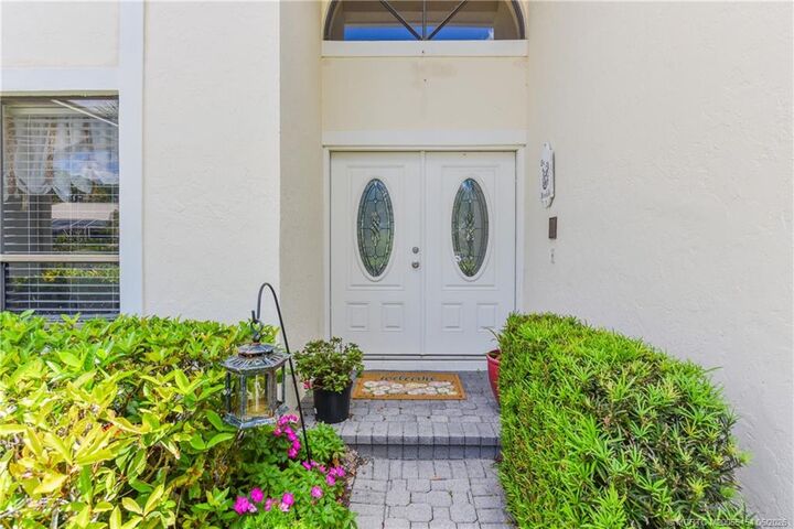 Property Photo:  4104 SW Gleneagle Circle  FL 34990 