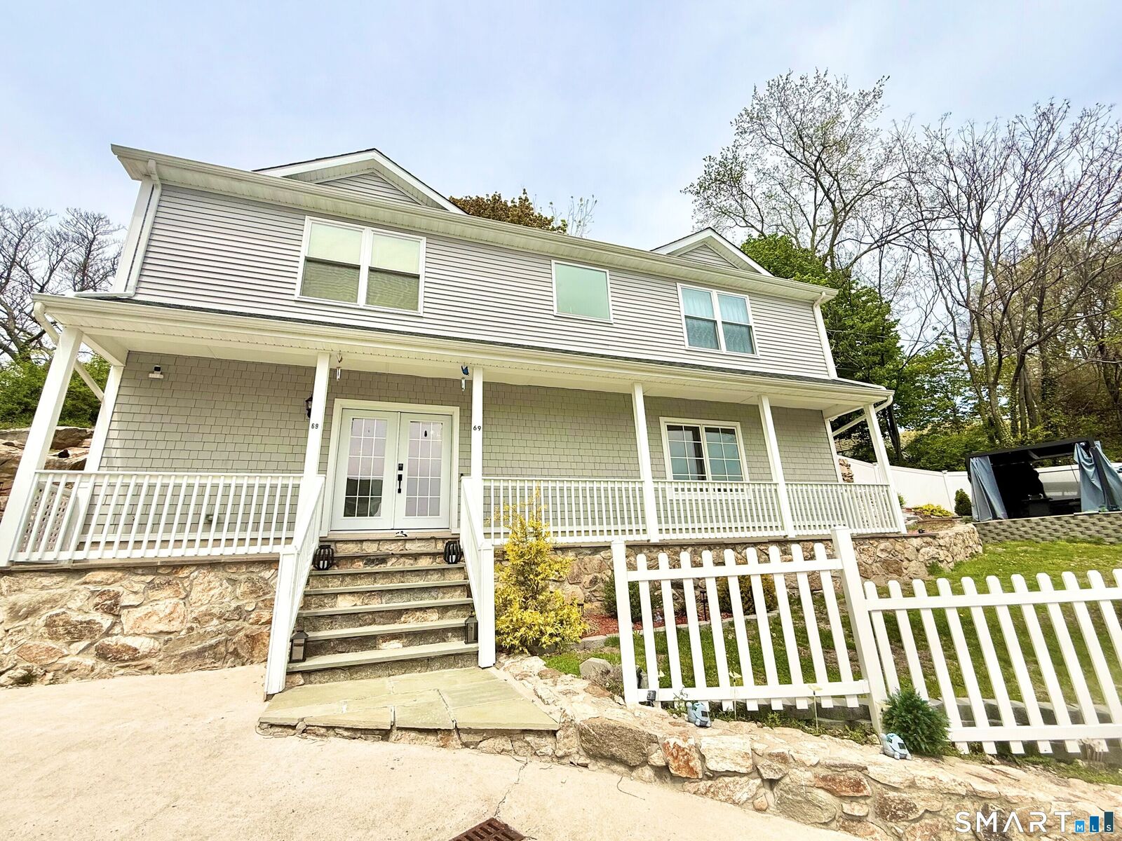 Property Photo:  69 Platt Place  CT 06606 