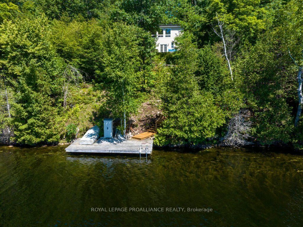 Property Photo: 1076 Valley Lane ON K0H 2P0