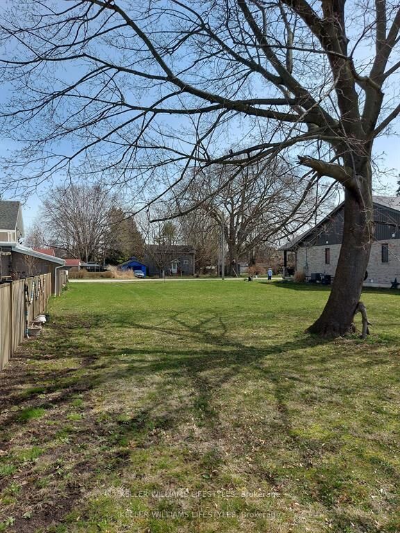Property Photo:  29 Erieus Street  ON N0J 1T0 