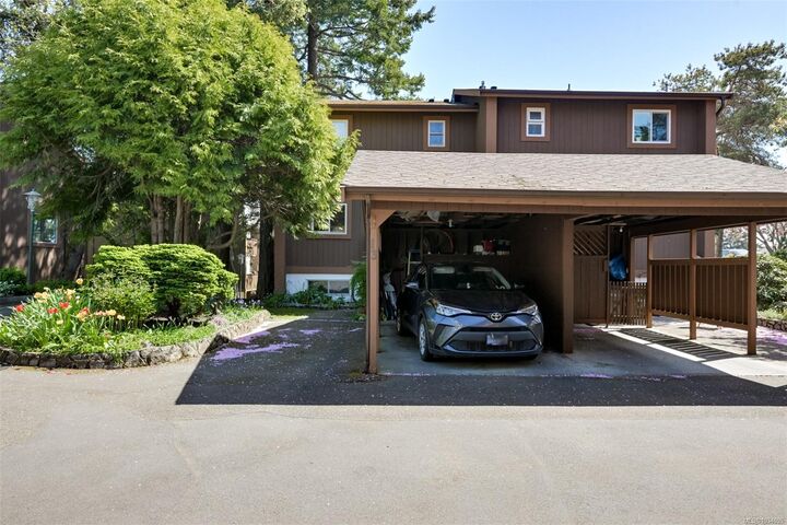 Property Photo: 933 Admirals Rd #13 BC V9A 2P1