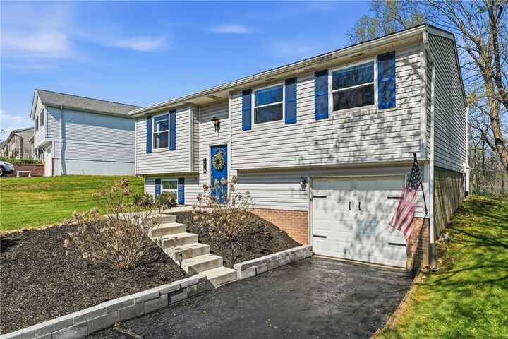 Property Photo:  116 Partridge Run Rd  PA 15044 