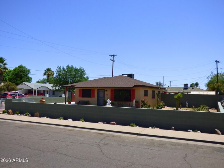 Property Photo:  865 E 5th Avenue  AZ 85204 