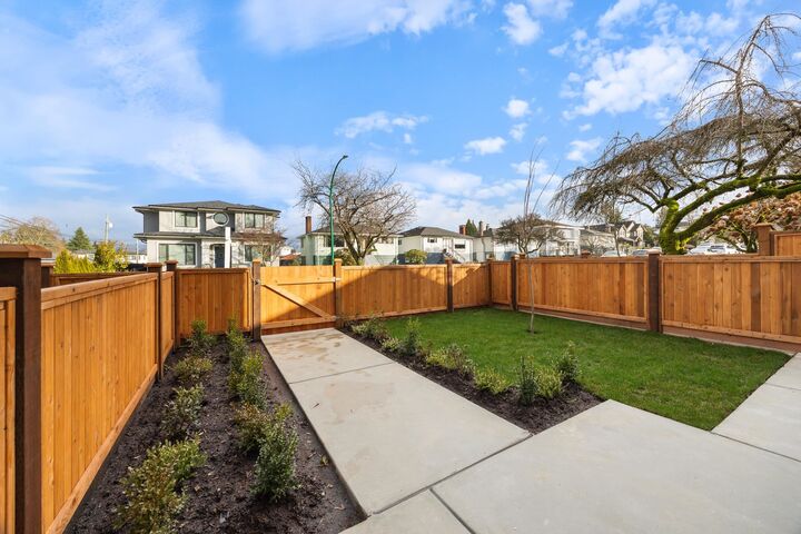 Property Photo:  6639 Acacia Avenue 2  BC V5E 3J8 
