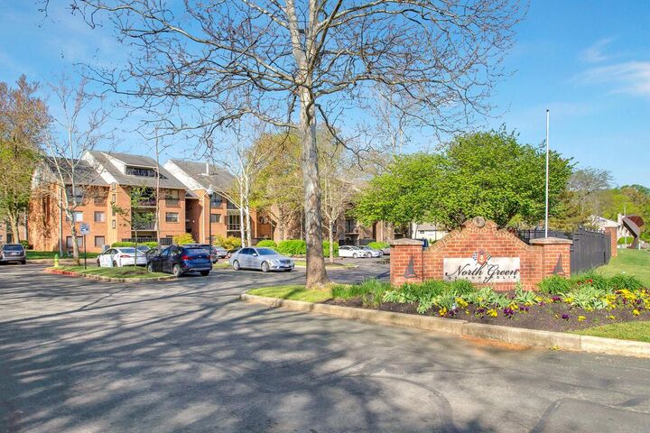 Property Photo:  302 Hilltop Lane K  MD 21403 