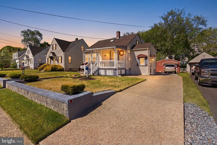 Property Photo:  137 Locust Avenue  NJ 08093 